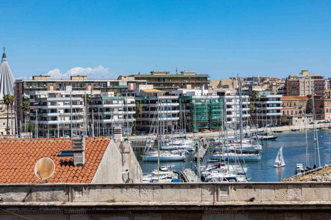 Ortigia Sunset Apartments - Xenia Sicily Villas Syracuse ภายนอก รูปภาพ