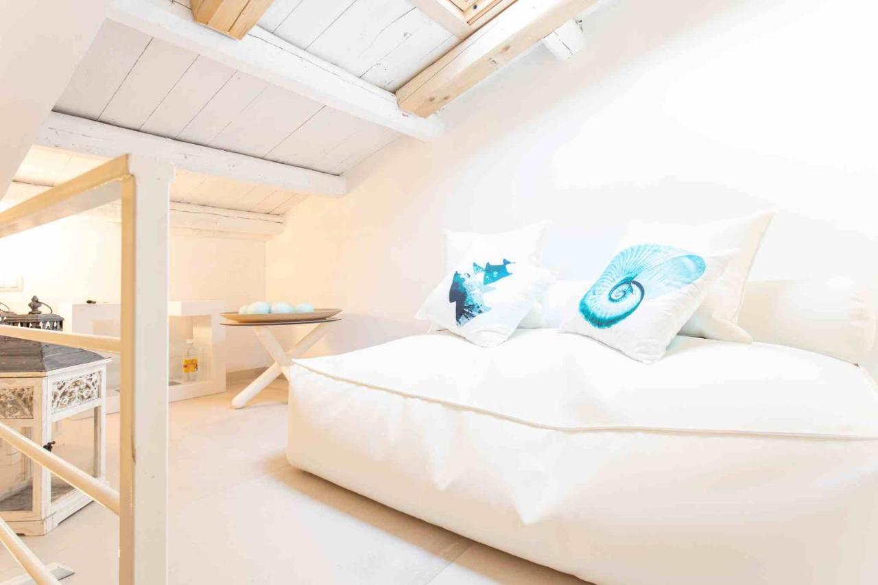Ortigia Sunset Apartments - Xenia Sicily Villas Syracuse ภายนอก รูปภาพ